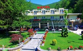 Motel Maksumic